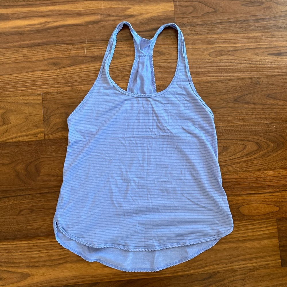 Lululemon tank